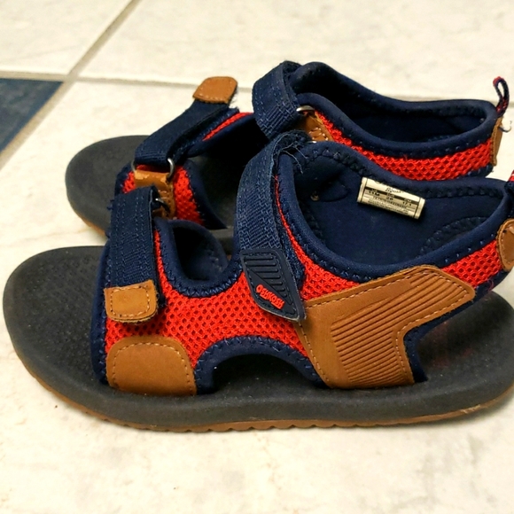Osh Kosh tetris sandals - Picture 2 of 4